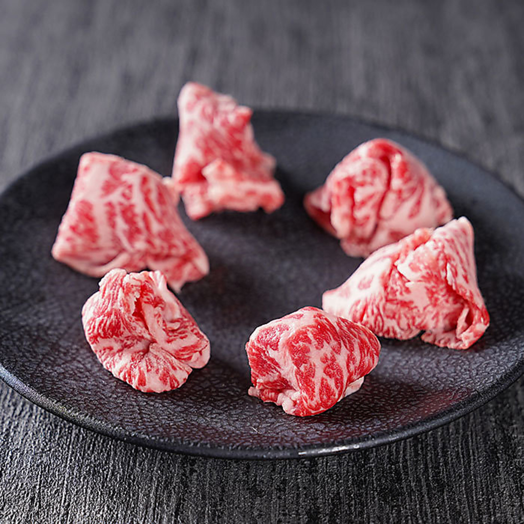 "飲める"黒毛和牛ロースは蒲田随一の人気商品♪周りを焼いて中はミディアムレアで召し上がれ♪