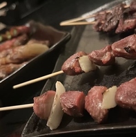 職人が丁寧に焼き上げた絶品焼き鳥！お酒との相性抜群♪
