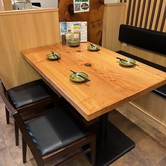 テーブル席　4名席。