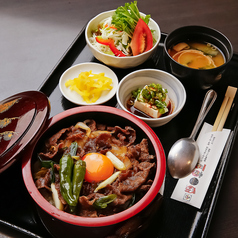 黒毛和牛すき焼き重