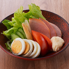 ハム玉子野菜サラダ
