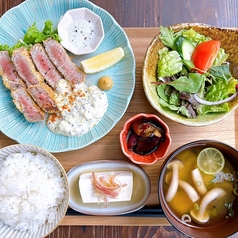 屋根裏dining キツネヤのおすすめランチ3