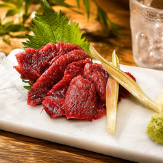 馬肉　赤身刺し