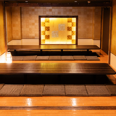 2人~8人少人数様用のプライベート個室♪カップルや接待でのご利用に最適!ゆったり個室は少人数から団体様まで幅広く◎梅田とは思えない静けさのなかでお寛ぎください!