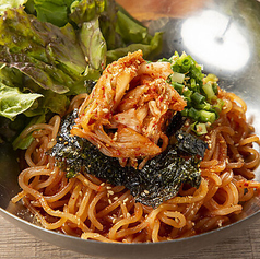 【旨辛】ピビン麺