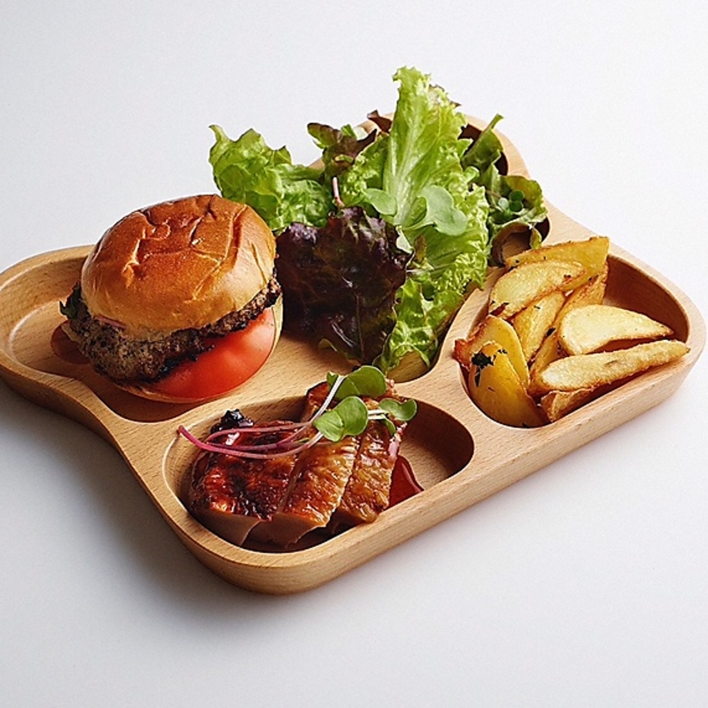 お子様連れのファミリー層に嬉しいキッズプレート♪ご家族皆様で食事時間をお楽しみいただけます♪