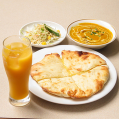本格的なインドカレーが自慢♪