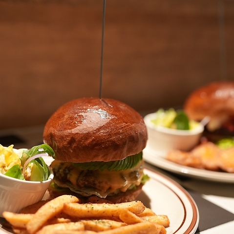 THE BURGER CLUB Uo[K[Nu |