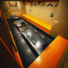 ◆雰囲気自慢の掘りごたつ席は個室、半個室の各種ご用意しております!!◆周りを気にせずゆったりお寛ぎいただける人気の席となっております!!◆掘りごたつ席は団体様にもご利用いただけるレイアウト◆会社宴会や結婚式の二次会、歓送迎会など様々なシーンに対応しております!!◆立川での大型宴会に