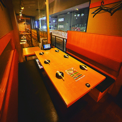 ◆ ゆったり落ち着ける安心空間で、昼下がりのひとときを◆ 買い物帰りやお迎え前に◎ 気軽に集まれる憩いの場◆ 午後のティータイムや昼飲みにぴったりのお席◆ 静かで居心地の良い空間で、心安らぐおしゃべりタイム◆ 主婦やシニア世代に人気♪ 午後のリラックス空間