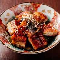 焼き鳥だけでなく本格的な鰻も楽しめる