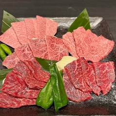 うしまつ特選盛り 4切れずつ