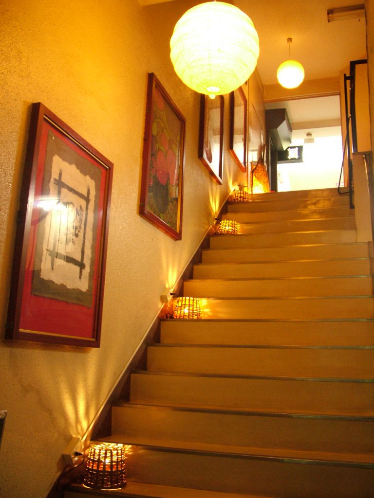 JR東加古川駅～徒歩１分★階段を上がって2階にあります♪