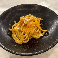 濃厚なウニのクリームパスタ