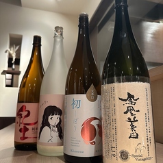 各地の地酒を常時ご用意しております。