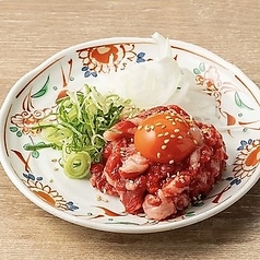 炙り牛ユッケ