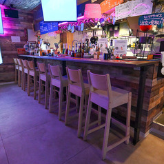 お一人様でのご来店も大歓迎！気軽に来やすいカウンター席もご用意。ゆっくり楽しめたり、」スタッフともお話できる特等席。デートにも◎