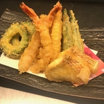 旬の味覚を熱々サクサクの天麩羅で！