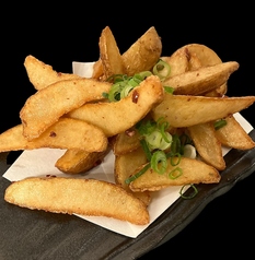 カツオ酒盗のポテトフライ