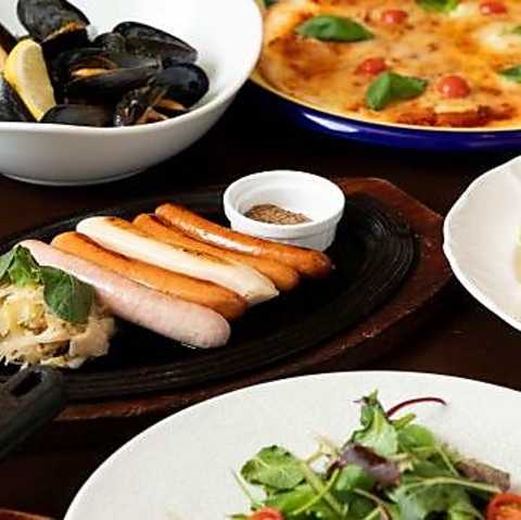 【大阪駅で本場ドイツの味】本場ドイツで金賞!!名物バルナバソーセージ♪樽生ビールに良く合うビールが進むの写真