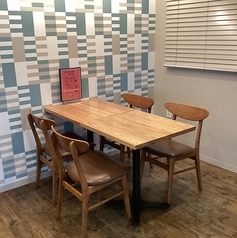 ４人掛けテーブル