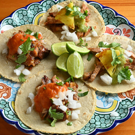 【手作りタコスと本場メキシコの味を再現】