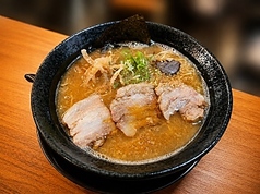 醤油とんこつラーメン