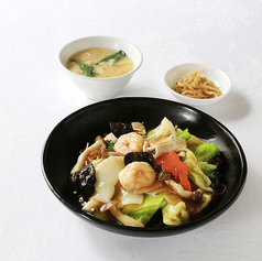 五目餡かけ焼きそばランチ 1,400円