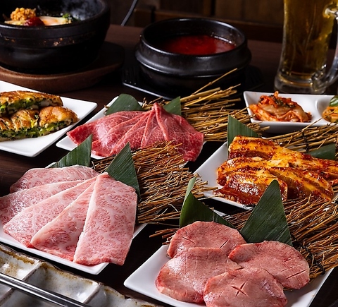 多彩なタレで味付けた焼肉が旨い！ホルモンが旨い！手間ヒマかけたスープが旨い！