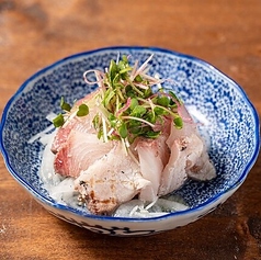 鰤の藁炙り塩たたき
