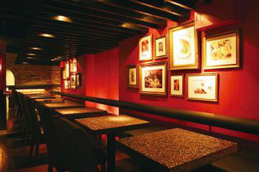 仲間同士の飲み会はもちろんデートにも。自由に使って下さい♪