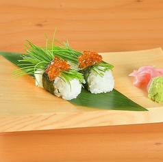 いくら芽ねぎ握り(2貫)