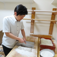 国産そば粉を使用！風味豊かな手打ち蕎麦