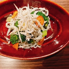 しらすとブロッコリーのアンチョビマリネ