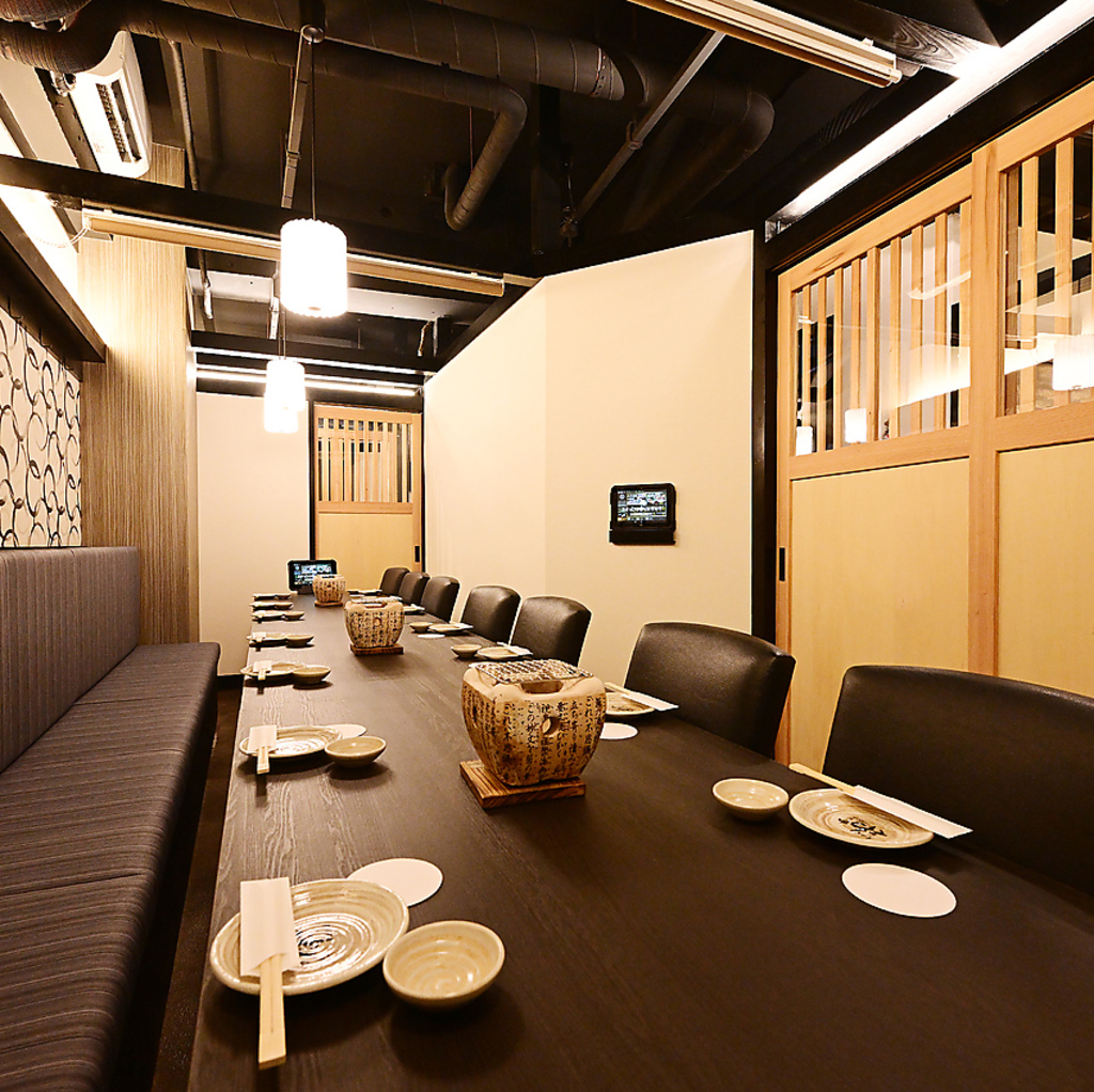 店内はカウンター席以外が全席完全個室&半個室！