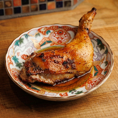 肉汁あふれるレッグチキン