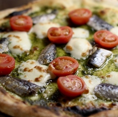 自家製オイルサーディンのジェノベピザ