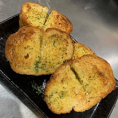 厚切りガーリックバケット