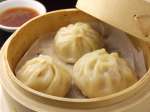 一つ一つ手作りの小龍包。アツアツの肉汁がたまらない一品です