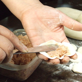 香辛料とお肉を秘伝の調合で合わせたタネ