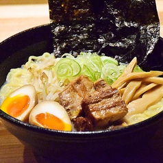 特製とんこつラーメン