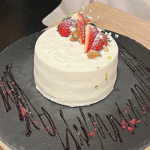 maru cafe&bal マル カフェアンドバル