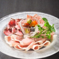 前菜盛り合わせ