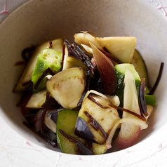 水茄子と夏野菜の塩昆布和え