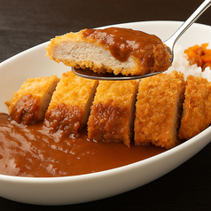 飲みのラストを飾る、無敵の一皿。カツカレー