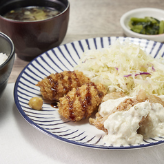 かきフライとチキンタルタル定食