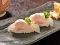 料理メニュー写真&nbsp;皮はぎ肝ちりにぎり