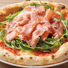 生ハムとルッコラ