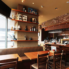 アットホームな雰囲気でくつろげる3~4名テーブル席