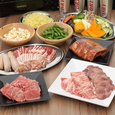 【◆贅沢肉尽くし◆】黒毛和牛、ベイビーバックリブ付き！豪華食べ放題プレミアムプランの写真